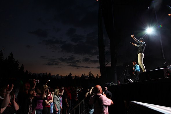 Rock-Subculture-Music-Concert-Review-Journey-Harveys-Lake-Tahoe-C-001