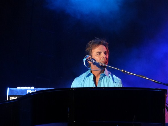 Rock-Subculture-Music-Concert-Review-Journey-Harveys-Lake-Tahoe-S-001