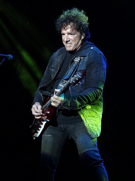 Rock-Subculture-Music-Concert-Review-Journey-Harveys-Lake-Tahoe-S-001