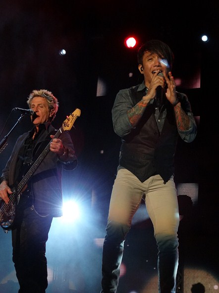 Rock-Subculture-Music-Concert-Review-Journey-Harveys-Lake-Tahoe-S-001