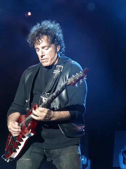 Rock-Subculture-Music-Concert-Review-Journey-Harveys-Lake-Tahoe-S-001