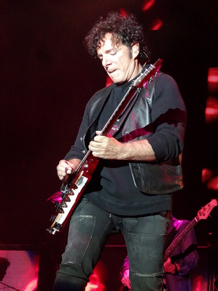 Rock-Subculture-Music-Concert-Review-Journey-Harveys-Lake-Tahoe-S-001