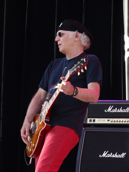 Rock-Subculture-Music-Concert-Review-Loverboy-Harveys-Lake-Tahoe-S-01