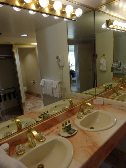 MontBleu-Casino-Resort-Spa-Review-South-Lake-Tahoe-Stateline-01