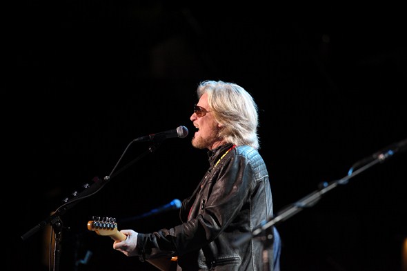 Daryl-Hall-John-Oates-Concert-Review-Mountain-Winery-2012-Rock-Subculture-C-001