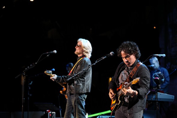 Daryl-Hall-John-Oates-Concert-Review-Mountain-Winery-2012-Rock-Subculture-C-001