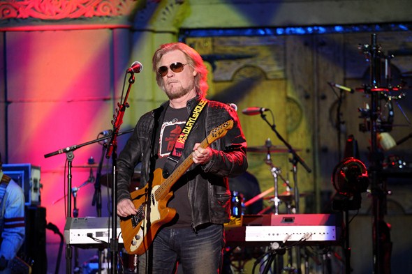 Daryl-Hall-John-Oates-Concert-Review-Mountain-Winery-2012-Rock-Subculture-C-001