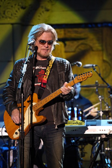 Daryl-Hall-John-Oates-Concert-Review-Mountain-Winery-2012-Rock-Subculture-C-001