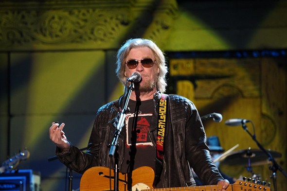 Daryl-Hall-John-Oates-Concert-Review-Mountain-Winery-2012-Rock-Subculture-C-001