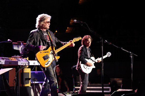 Daryl-Hall-John-Oates-Concert-Review-Mountain-Winery-2012-Rock-Subculture-C-001