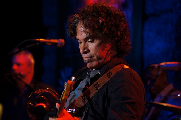 Daryl-Hall-John-Oates-Concert-Review-Mountain-Winery-2012-Rock-Subculture-C-001