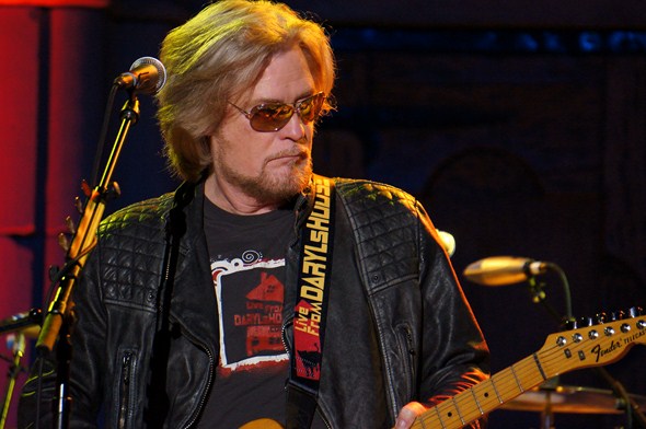 Daryl-Hall-John-Oates-Concert-Review-Mountain-Winery-2012-Rock-Subculture-C-001