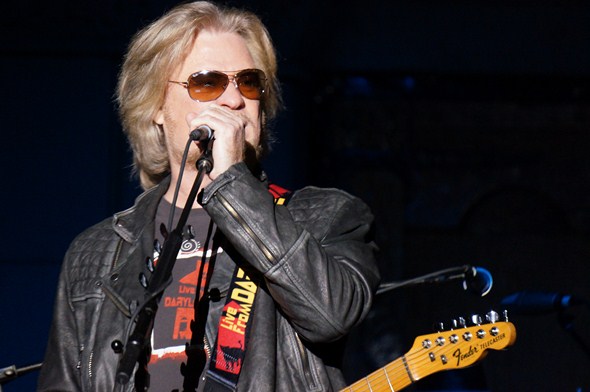 Daryl-Hall-John-Oates-Concert-Review-Mountain-Winery-2012-Rock-Subculture-C-001