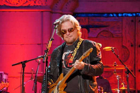 Daryl-Hall-John-Oates-Concert-Review-Mountain-Winery-2012-Rock-Subculture-C-001