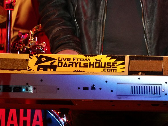 Daryl-Hall-John-Oates-Concert-Review-Mountain-Winery-2012-Rock-Subculture-V-001