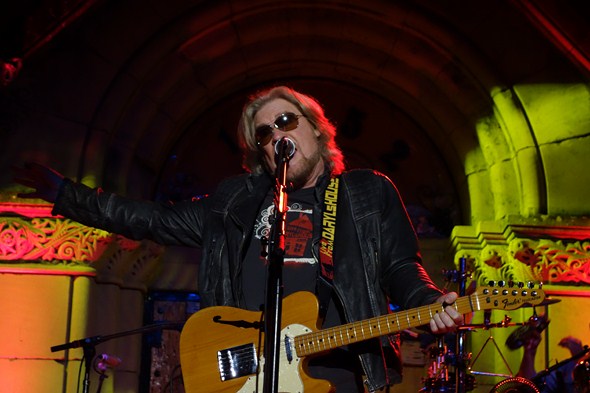 Daryl-Hall-John-Oates-Concert-Review-Mountain-Winery-2012-Rock-Subculture-X-001