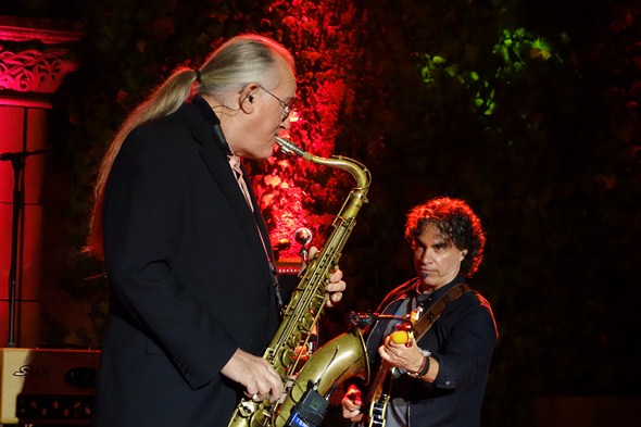 Daryl-Hall-John-Oates-Concert-Review-Mountain-Winery-2012-Rock-Subculture-X-001