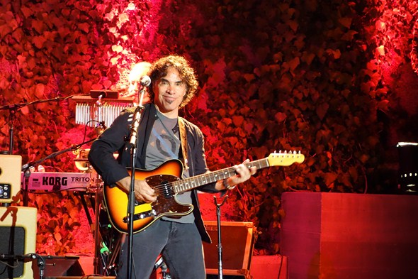Daryl-Hall-John-Oates-Concert-Review-Mountain-Winery-2012-Rock-Subculture-X-001