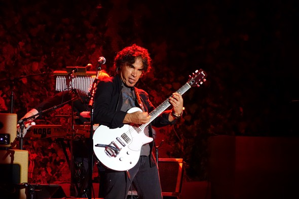 Daryl-Hall-John-Oates-Concert-Review-Mountain-Winery-2012-Rock-Subculture-X-001