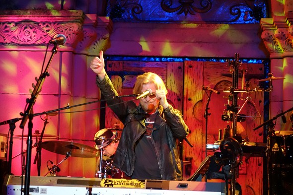 Daryl-Hall-John-Oates-Concert-Review-Mountain-Winery-2012-Rock-Subculture-X-001