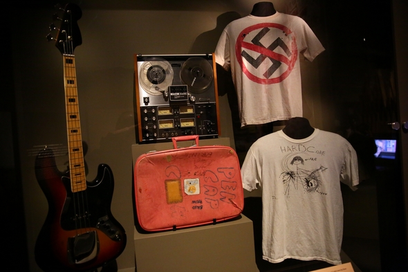 EMP-Museum-Seattle-Music-Movie-Prop-Memorabilia-Nirvana-Horror-Sci-Fi-Original-Prop-Blog-Rock-Subculture-Review-Report-Coverage-News-RSJ