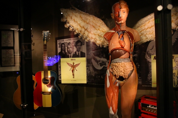 EMP-Museum-Seattle-Music-Movie-Prop-Memorabilia-Nirvana-Horror-Sci-Fi-Original-Prop-Blog-Rock-Subculture-Review-Report-Coverage-News-RSJ