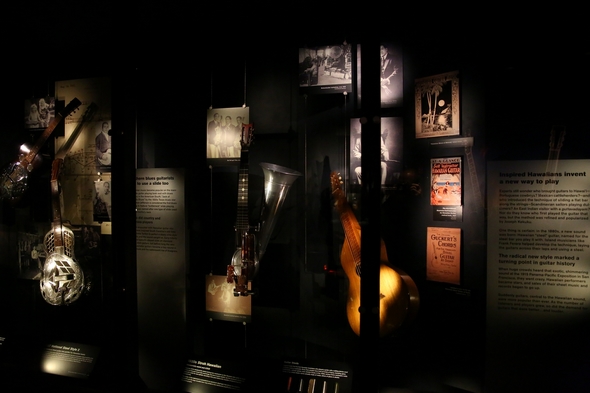 EMP-Museum-Seattle-Music-Movie-Prop-Memorabilia-Nirvana-Horror-Sci-Fi-Original-Prop-Blog-Rock-Subculture-Review-Report-Coverage-News-RSJ