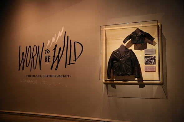 EMP-Museum-Seattle-Music-Movie-Prop-Memorabilia-Nirvana-Horror-Sci-Fi-Original-Prop-Blog-Rock-Subculture-Review-Report-Coverage-News-RSJ