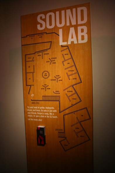 EMP-Museum-Seattle-Music-Movie-Prop-Memorabilia-Nirvana-Horror-Sci-Fi-Original-Prop-Blog-Rock-Subculture-Review-Report-Coverage-News-RSJ