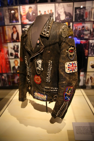 EMP-Museum-Seattle-Music-Movie-Prop-Memorabilia-Nirvana-Horror-Sci-Fi-Original-Prop-Blog-Rock-Subculture-Review-Report-Coverage-News-RSJ