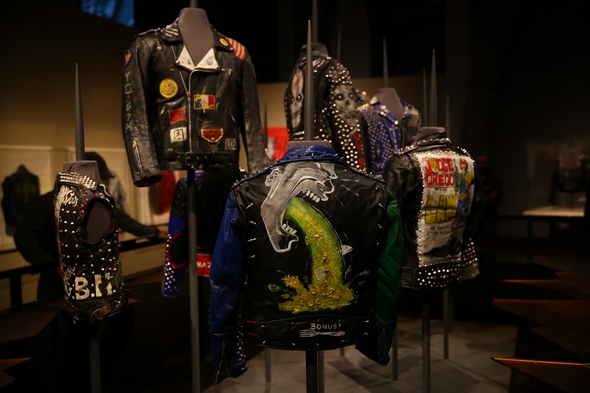 EMP-Museum-Seattle-Music-Movie-Prop-Memorabilia-Nirvana-Horror-Sci-Fi-Original-Prop-Blog-Rock-Subculture-Review-Report-Coverage-News-RSJ