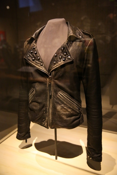 EMP-Museum-Seattle-Music-Movie-Prop-Memorabilia-Nirvana-Horror-Sci-Fi-Original-Prop-Blog-Rock-Subculture-Review-Report-Coverage-News-RSJ