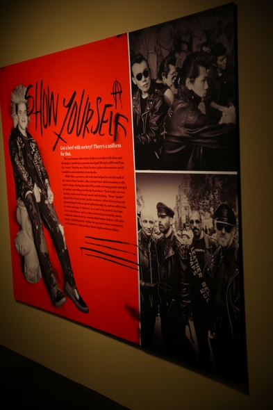 EMP-Museum-Seattle-Music-Movie-Prop-Memorabilia-Nirvana-Horror-Sci-Fi-Original-Prop-Blog-Rock-Subculture-Review-Report-Coverage-News-RSJ