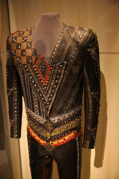 EMP-Museum-Seattle-Music-Movie-Prop-Memorabilia-Nirvana-Horror-Sci-Fi-Original-Prop-Blog-Rock-Subculture-Review-Report-Coverage-News-RSJ