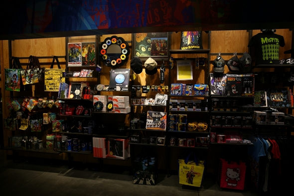 EMP-Museum-Seattle-Music-Movie-Prop-Memorabilia-Nirvana-Horror-Sci-Fi-Original-Prop-Blog-Rock-Subculture-Review-Report-Coverage-News-RSJ