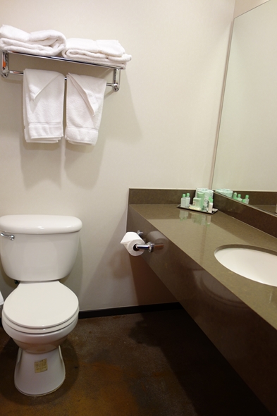 Tangerine-Hotel-Motel-Travel-Review-TripAdvisor-Burbank-Photo-Rated-01