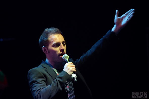Not-So-Silent-Night-1-One-Live-105-Concert-Jack-White-Live-Nation-Concert-Review-Photos-2012-01-RSJ