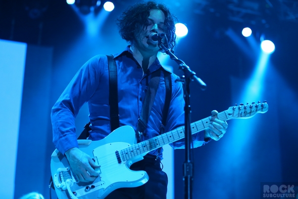 Not-So-Silent-Night-1-One-Live-105-Concert-Review-Photos-Oakland-2012