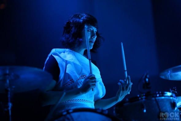 Not-So-Silent-Night-1-One-Live-105-Concert-Review-Photos-Oakland-2012