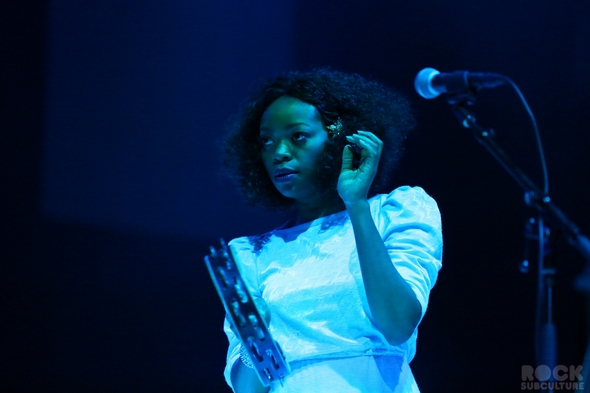 Not-So-Silent-Night-1-One-Live-105-Concert-Review-Photos-Oakland-2012