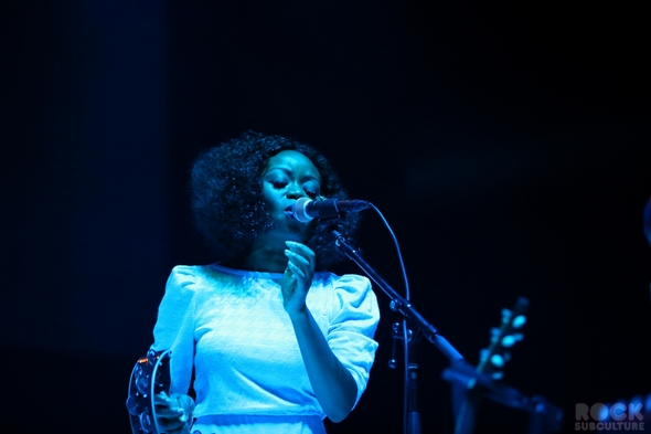Not-So-Silent-Night-1-One-Live-105-Concert-Review-Photos-Oakland-2012