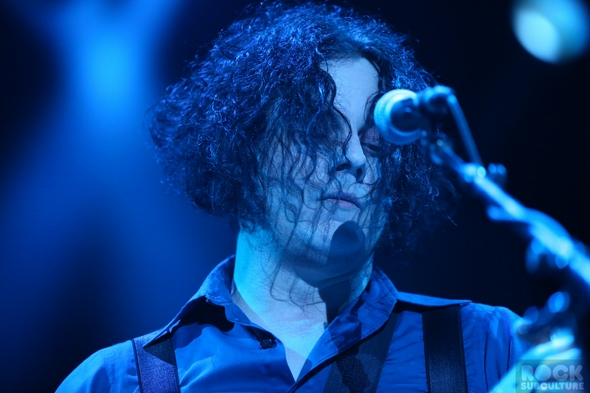 Not-So-Silent-Night-1-One-Live-105-Concert-Review-Photos-Oakland-2012