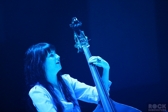 Not-So-Silent-Night-1-One-Live-105-Concert-Review-Photos-Oakland-2012