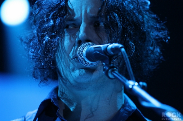 Not-So-Silent-Night-1-One-Live-105-Concert-Review-Photos-Oakland-2012