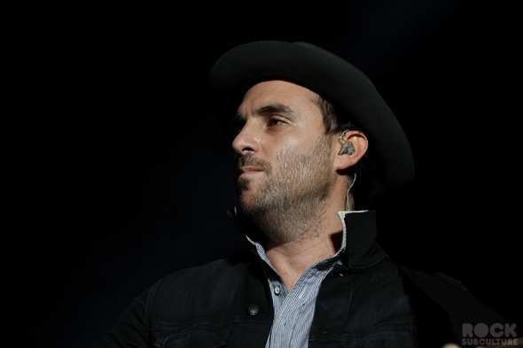 Not-So-Silent-Night-1-One-Live-105-Concert-Review-Photos-Oakland-2012-RSJ