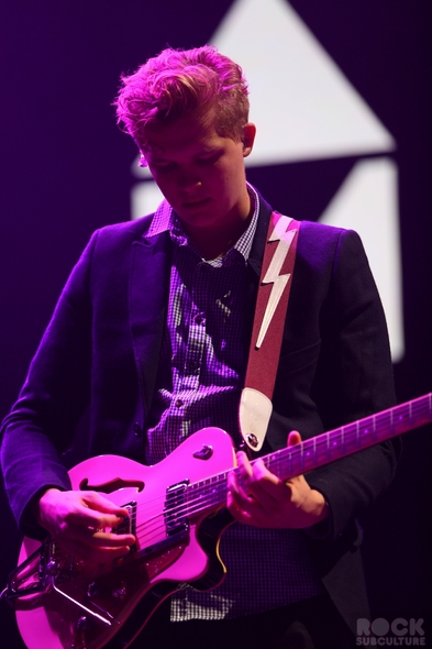 Not-So-Silent-Night-1-One-Live-105-Concert-Review-Photos-Oakland-2012-RSJ