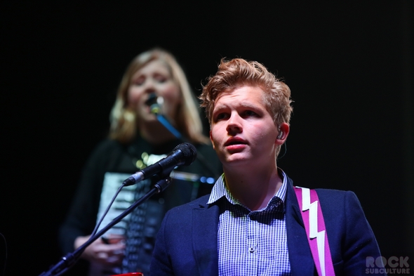 Not-So-Silent-Night-1-One-Live-105-Concert-Review-Photos-Oakland-2012-RSJ
