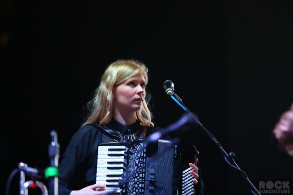 Not-So-Silent-Night-1-One-Live-105-Concert-Review-Photos-Oakland-2012-RSJ
