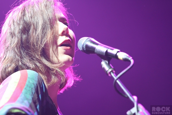 Not-So-Silent-Night-1-One-Live-105-Concert-Review-Photos-Oakland-2012-RSJ