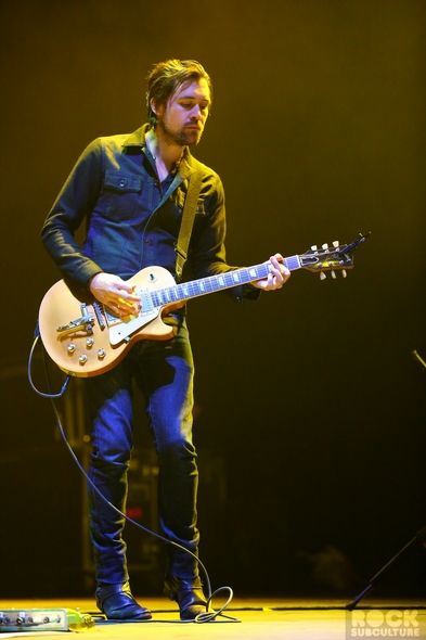 Not-So-Silent-Night-1-One-Live-105-Concert-Review-Photos-Oakland-2012-RSJ